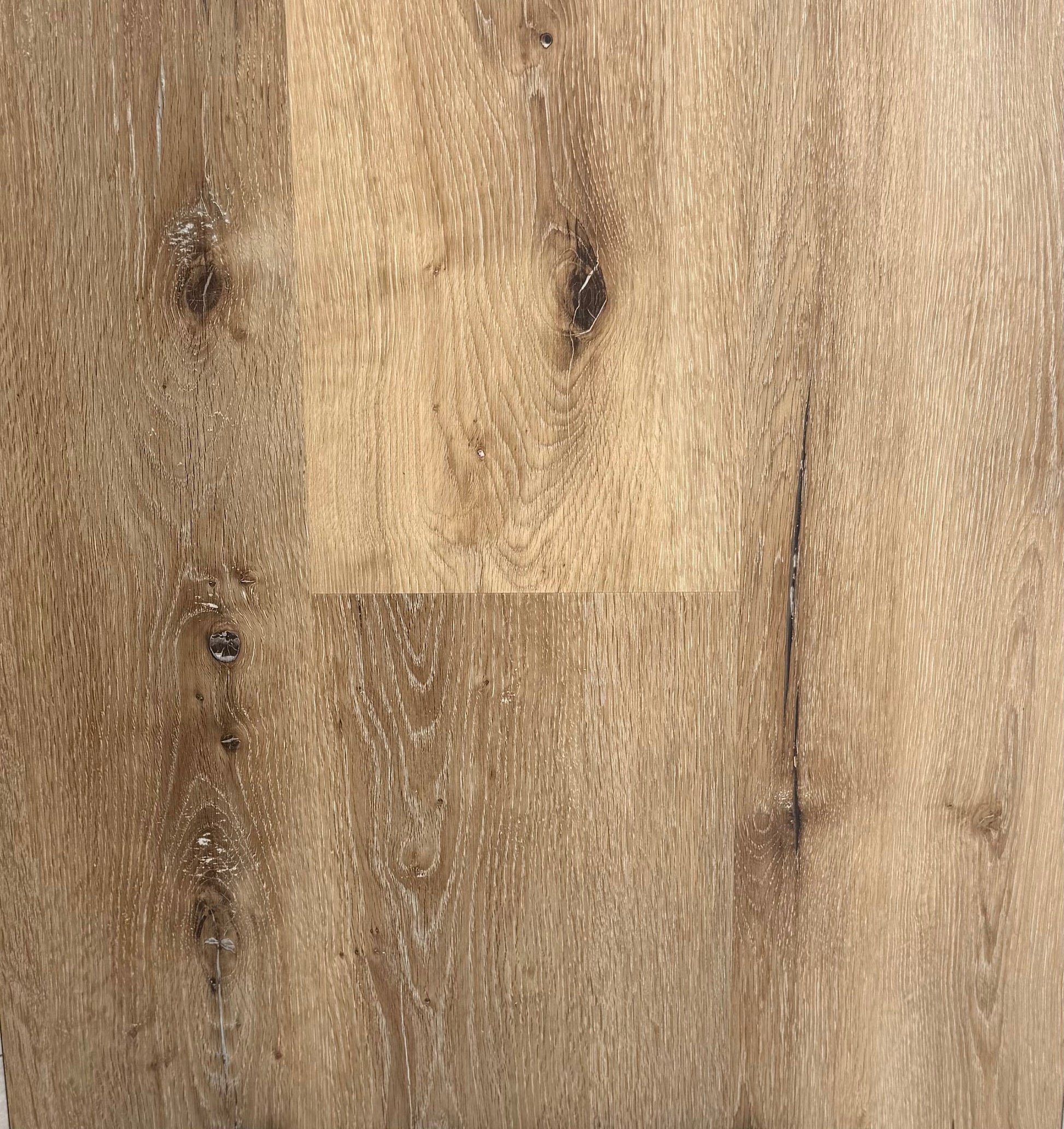 Natural Wild Oak Hybrid Flooring 7mm clean product image