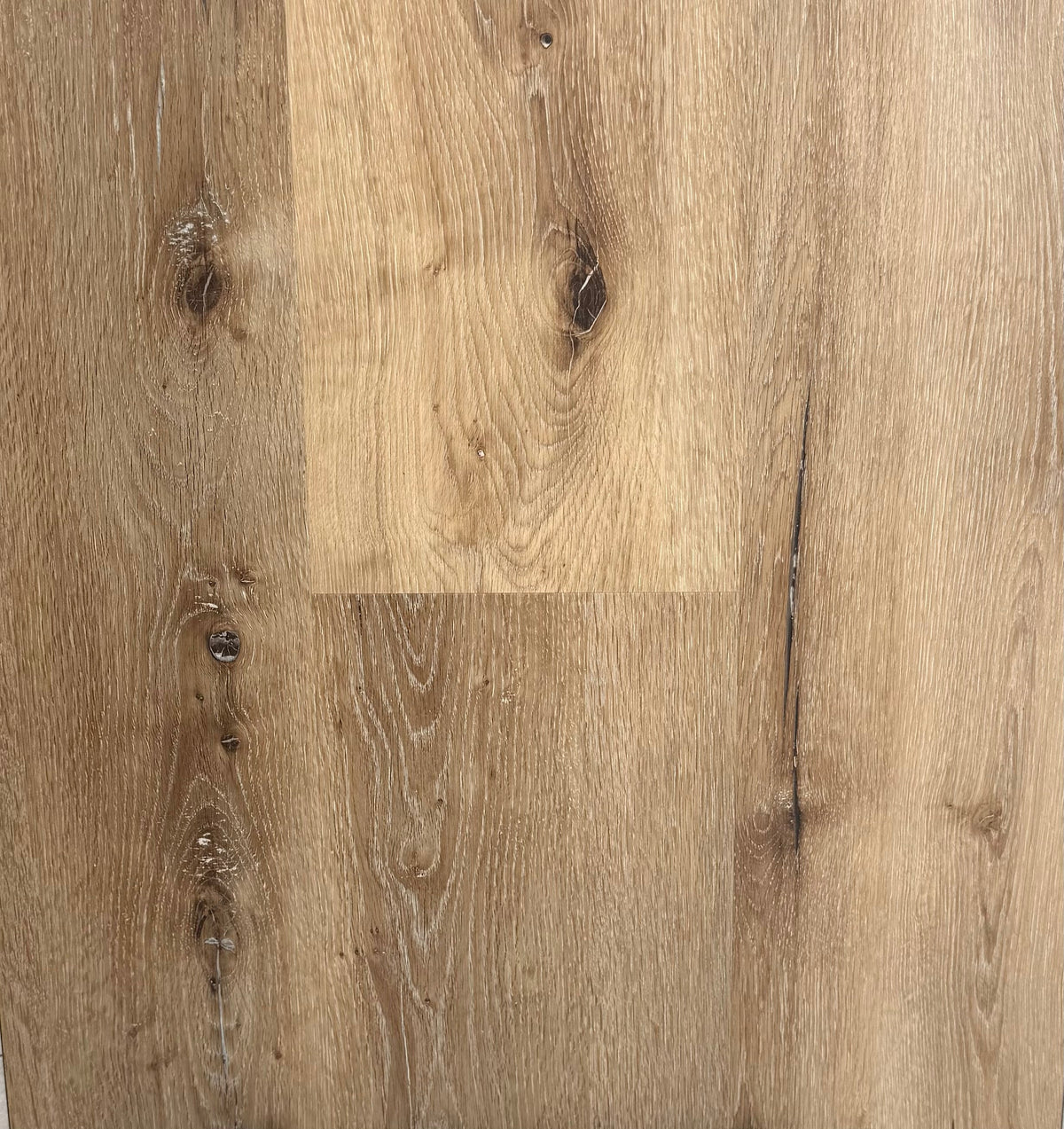 Natural Wild Oak Hybrid Flooring 7mm clean product image